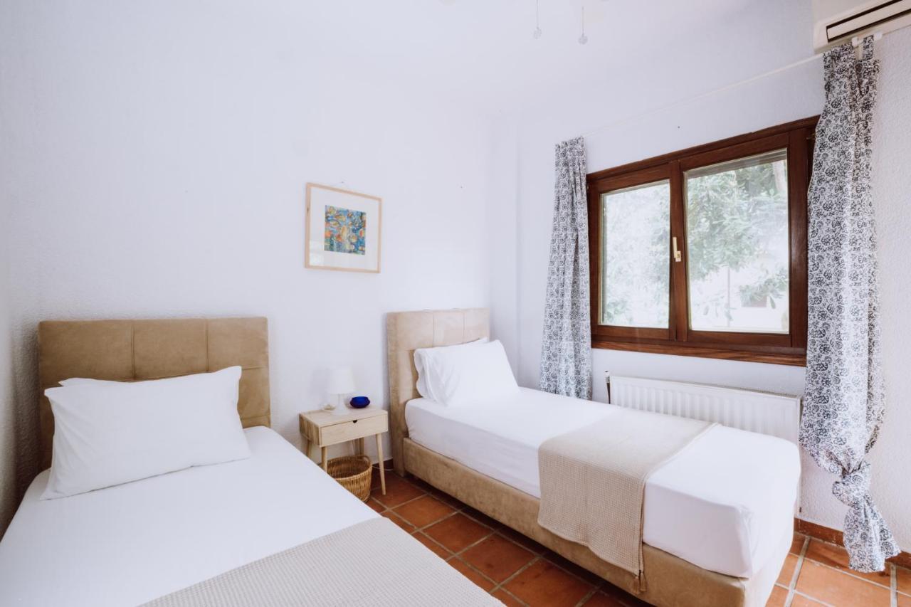 Forest House Near The Sea Sani  Extérieur photo