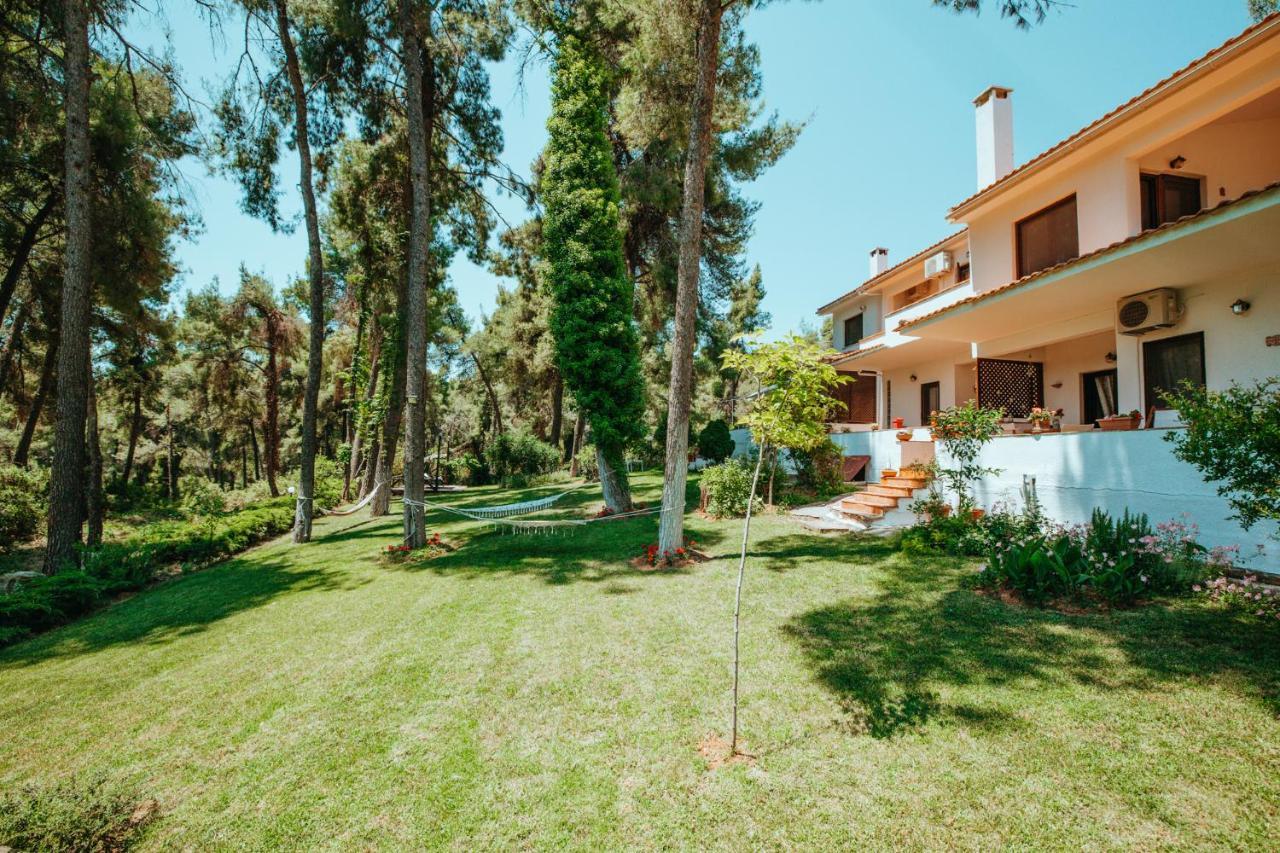 Forest House Near The Sea Sani  Extérieur photo